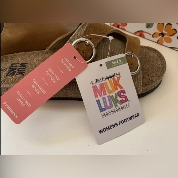 MUK LUKS Tan Buckle-Accent Valerie Terra Turf Sandal- Women Size 9 Women Sandals - Picture 13 of 13